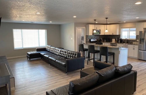 Paradise Hills Civic House | Modern House with Trailer Parking