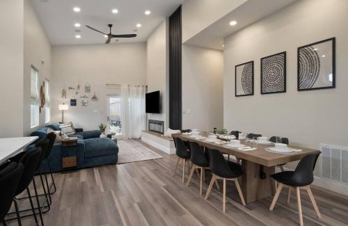 Buckeye Lake House | Modern Lake House 3 Blocks From The Lake!