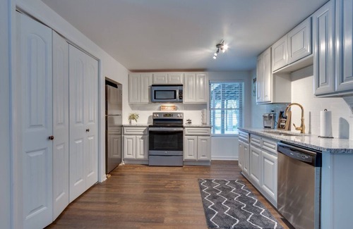 Hendersonville House | Modern Lakehouse 20 min from Nashville