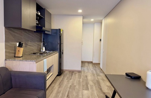 Zona Rosa Apartment | Modern Loft in 85st near Andino