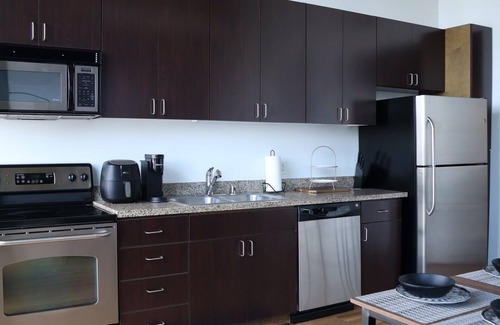 Downtown Sacramento Apartment | Modern Luxe Loft in Heart of Downtown | Ideal for long stays