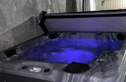 South Redondo House | Modern LUXORY beachouse - steps to TOPAZ BEACH near Redondo PIER & Riv Village