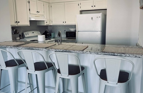 Ash Condo | Modern, luxurious 1-bedroom condo in stunning Ocean Isle Beach