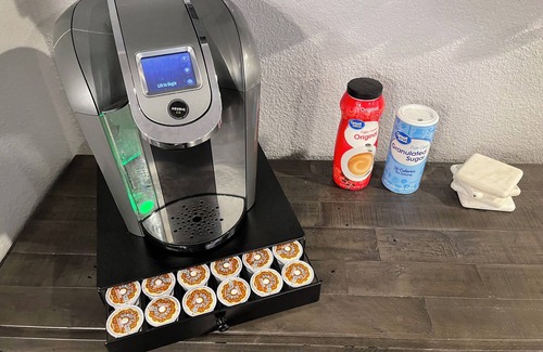 Edenvale House | Modern Luxurious One Bedroom House with backyard