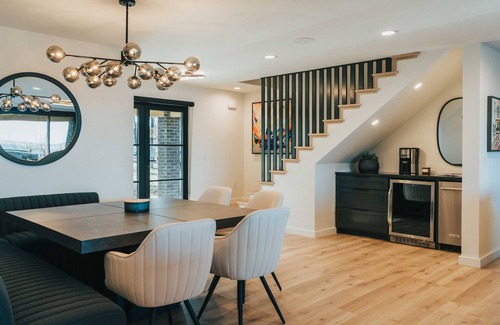 Afton House | Modern Luxury Lakefront w/Hot Tub, Unbelievable Views!