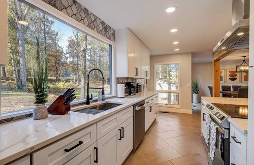 Buford House | Modern Luxury Lakehouse w/Private Dock on Lanier!