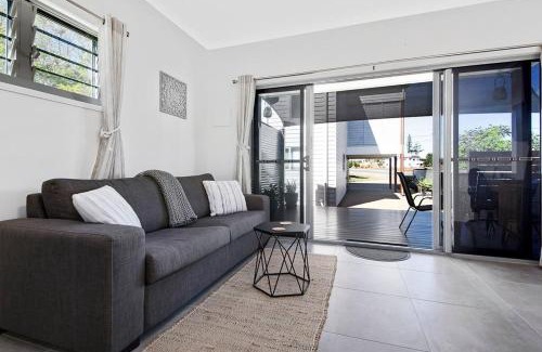 Emu Park House | Modern Luxury Studio Apartment