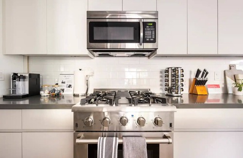 University Heights Apartment | Modern Menlo Park Apartment Nr Stanford University & Hospital