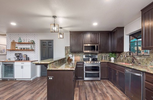 Apple Hill House | Modern Mountain Retreat - Welcome to Pine Ridge!