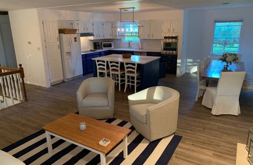 Culver House | Modern nautical themed home steps from the beach, park, CMA and bars/restaurants