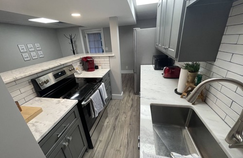 Dalton Apartment | Modern, no street noise, central location!