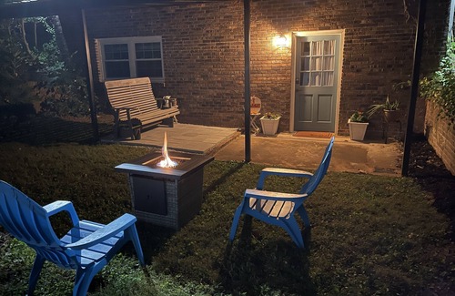 Dalton Apartment | Modern, no street noise, central location!