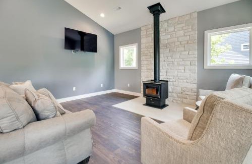 Mountain Home House | Modern Norfork River Cabin Rental with Shared Dock!