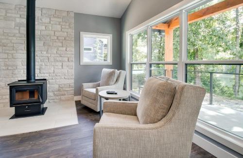 Mountain Home House | Modern Norfork River Cabin Rental with Shared Dock!