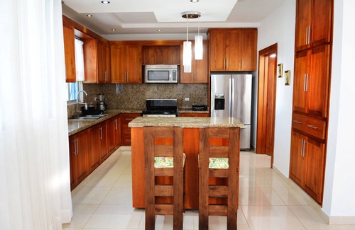 Santiago de los Caballeros House | Modern pool house with 24 security gated