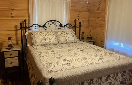 Dunlap Cabin | Modern, Private Cabin on the Sequatchie River, float, kayak, fish, play, relax!