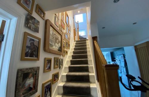Fairwater House | Modern Room in Cardiff, Wales