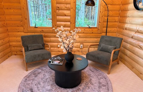 Mountain House | Modern Rustic Cabin - 2BR/1BA + Kid-Friendly Bunk Room & Fireplace