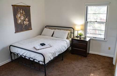 Northwest Akron Apartment | Modern Scandinavian Nest with cozy beds and fast WiFi