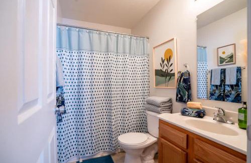 Columbia Apartment | Modern Space Great For Extended Stays Pool & Gym