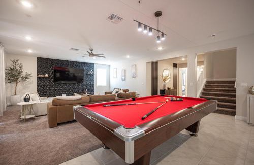 Enterprise Villa | Modern Spacious 6BR Villa with Game Loft 5 Min to Strip, Stadium & Shopping!