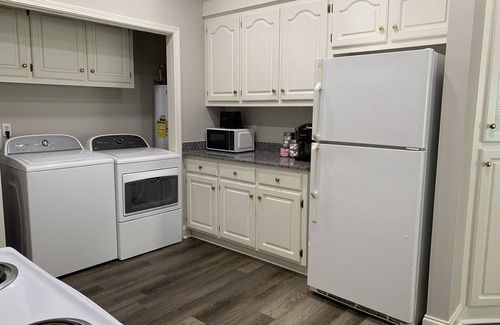 Sumter House | Modern & Spacious Duplex