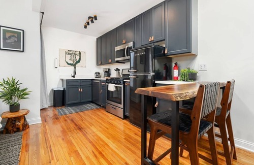 University District Apartment | Modern Studio in the heart of OSU campus