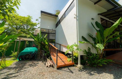 Manzanillo Apartment | Modern studio near Santa Teresa beach