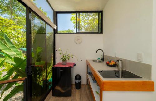 Manzanillo Apartment | Modern studio near Santa Teresa beach