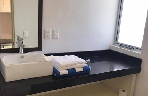 Puerto Aventuras Condo | Modern Studio Puerto Aventuras 202