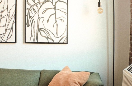 Duluth Apartment | Modern Studio w/Gym, Elevator, Coffee Shop | 220