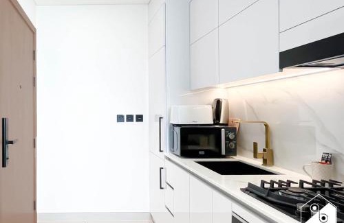 Jumeirah Village Circle Apartment | Modern Studio with balcony Binghatti Gardenia JVC