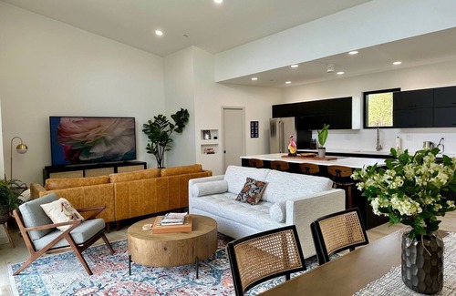 Annapolis House | Modern Styled Home in Historic Annapolis Eastport Neighborhood