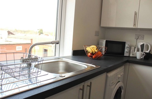 Heywood Apartment | Modern & Stylish 1BR Apt in Central Heywood