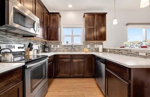 Old Town North House | Modern Townhome Steps from the Brewery District!