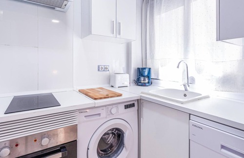 La Envia Apartment | Modern vacation apartment near a golf course.