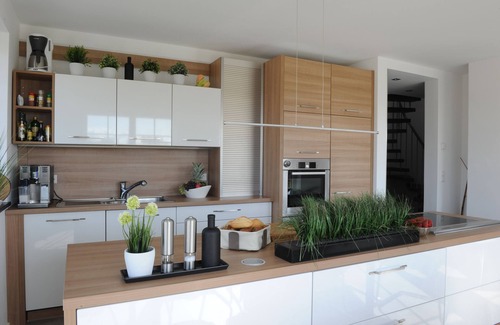 Dranske House | Modern vacation home near the beach (700m) and direct lake view