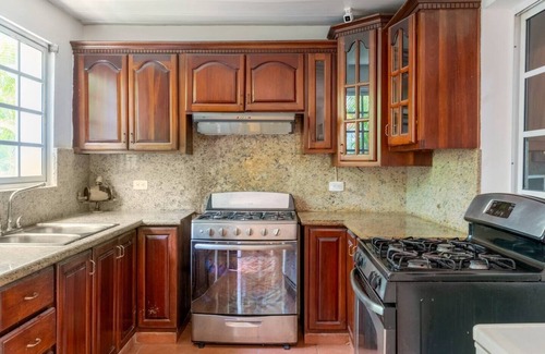 Juan Dolio Villa | Modern Villa! CHEF/BBQ/Billiard/WIFI/VIP.T