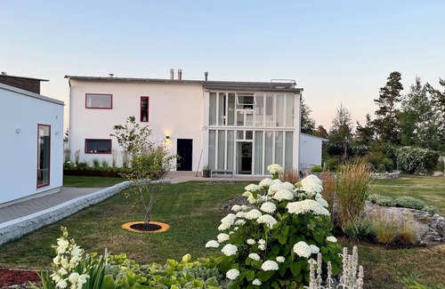 Tyreso House | Modern villa close to sea, forest and Stockholm city center