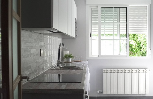 Cerponzons Ski Chalet | modern villa in a rural setting with pool and barbecue