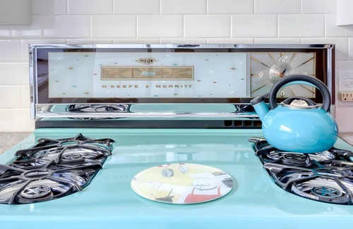 Fullerton House | Modern Vintage near Disneyland - Perfect for every trip!