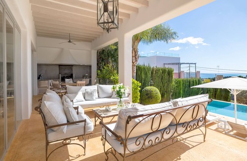 Palma de Mallorca House | Modern white villa near palma