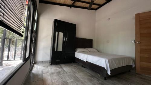 Guamo House | Moderna casa campestre