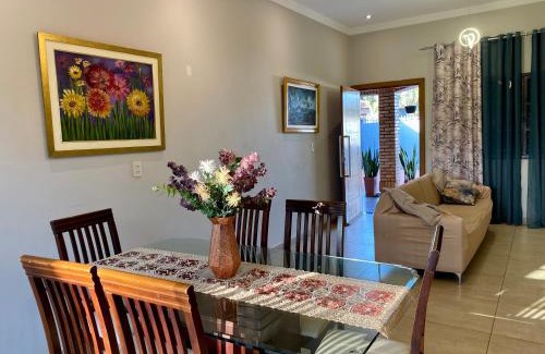 Ciudad Del Este Villa | Moderna y Unica casa independiente con jardín y estacionamiento