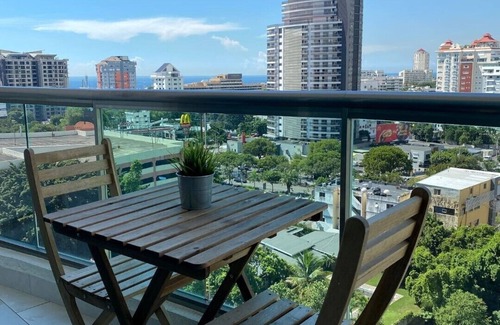 La Julia Apartment | ModernApartment|Elegant|DownTown|Pool|Gym|Sauna