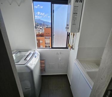 Usaquen Apartment | Moderno Apto 1HAB para 2 hasta 4 personas con Vista Panorámica en Usaquén, WiFi Rápido y Cocina Equipada