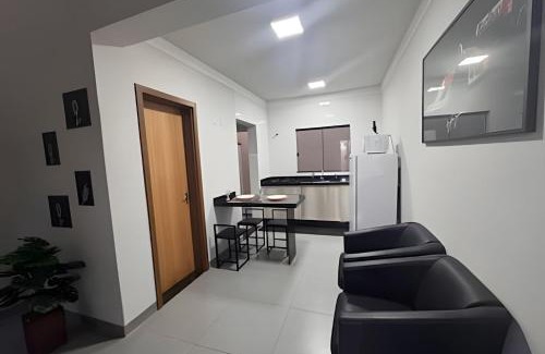 Jacarezinho Villa | Moderno Loft com ar condicionado e vaga