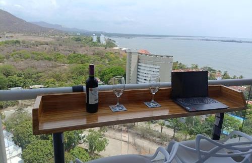 Soacha Apartment | Moderno, vista al mar, AC, Wifi200MB,5Min Aeropuerto