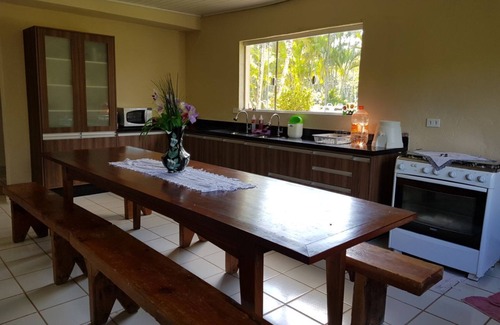 Centro House | Mogi das Cruzes Farm - SP. - 90% Atlantic Forest - Cozy! (15 people)