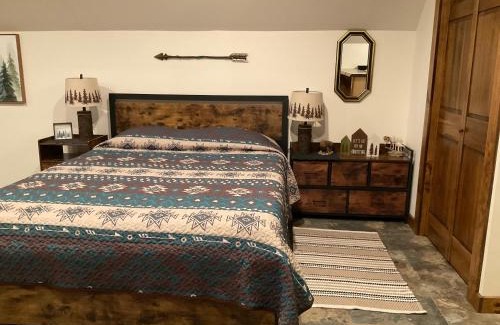 Large Apartment | MOJO'S LOFT